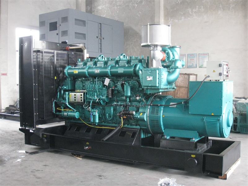 榆社200KW 柴油发电机的油耗是多少?