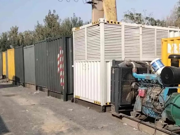 榆社200KW柴油发电机机组每小时油耗是多少?